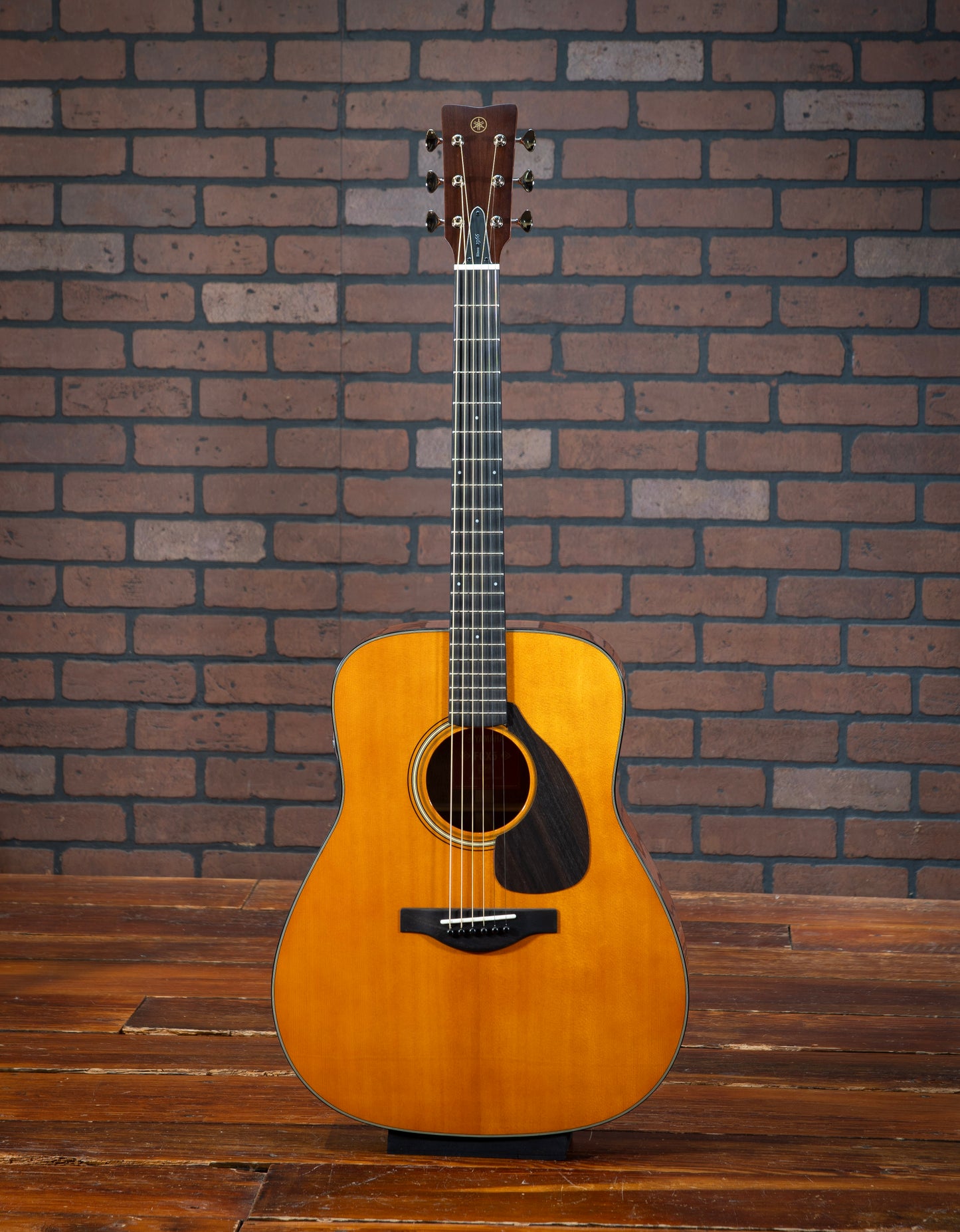 Yamaha FGX5