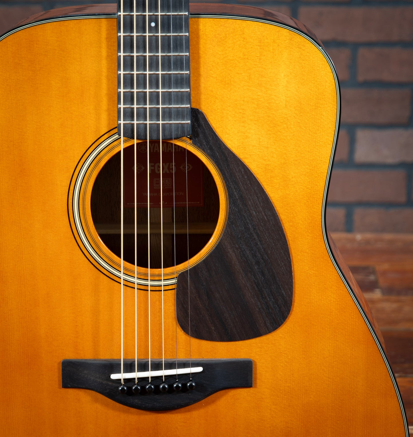 Yamaha FGX5