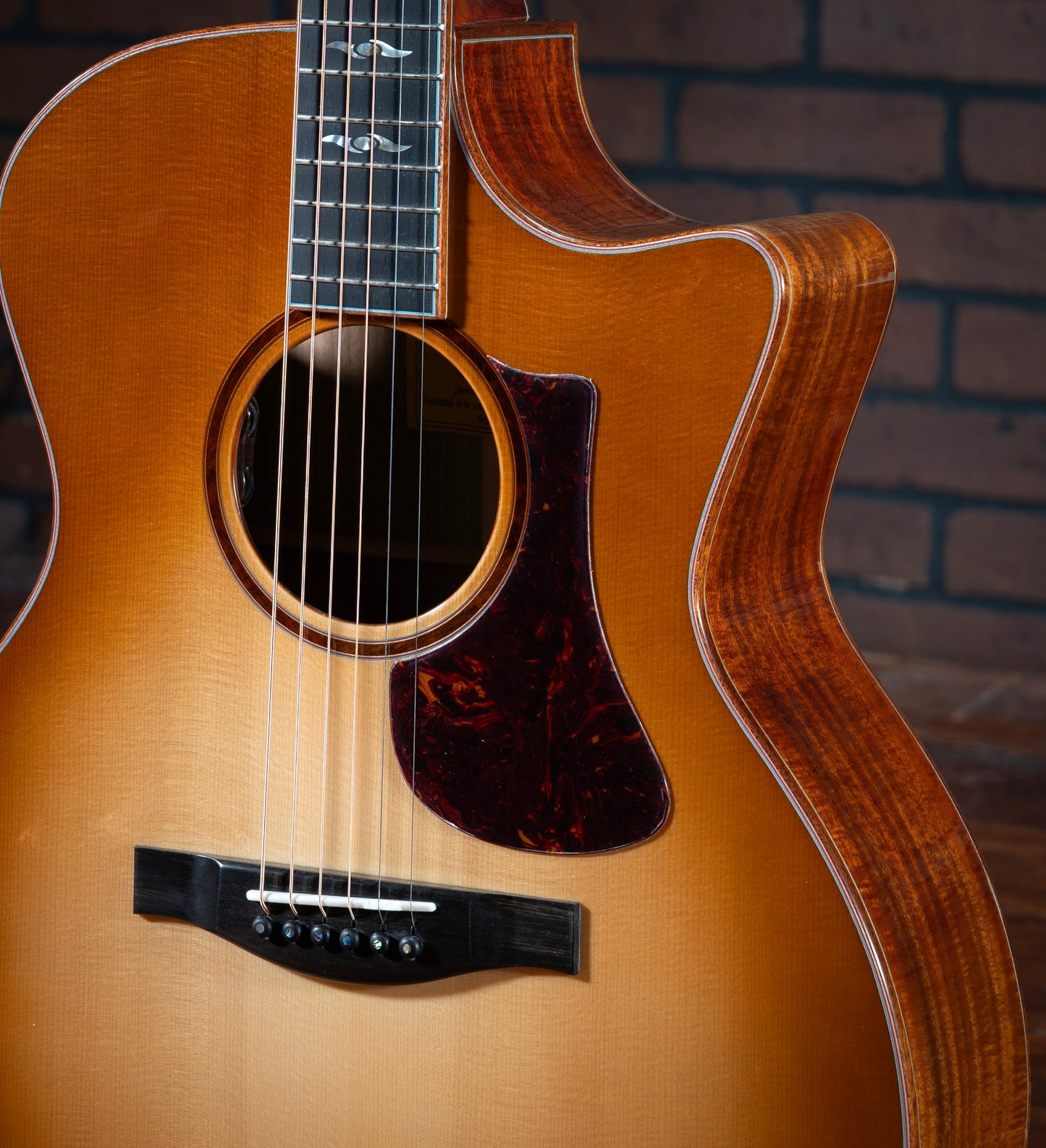Eastman AC522ce-GB