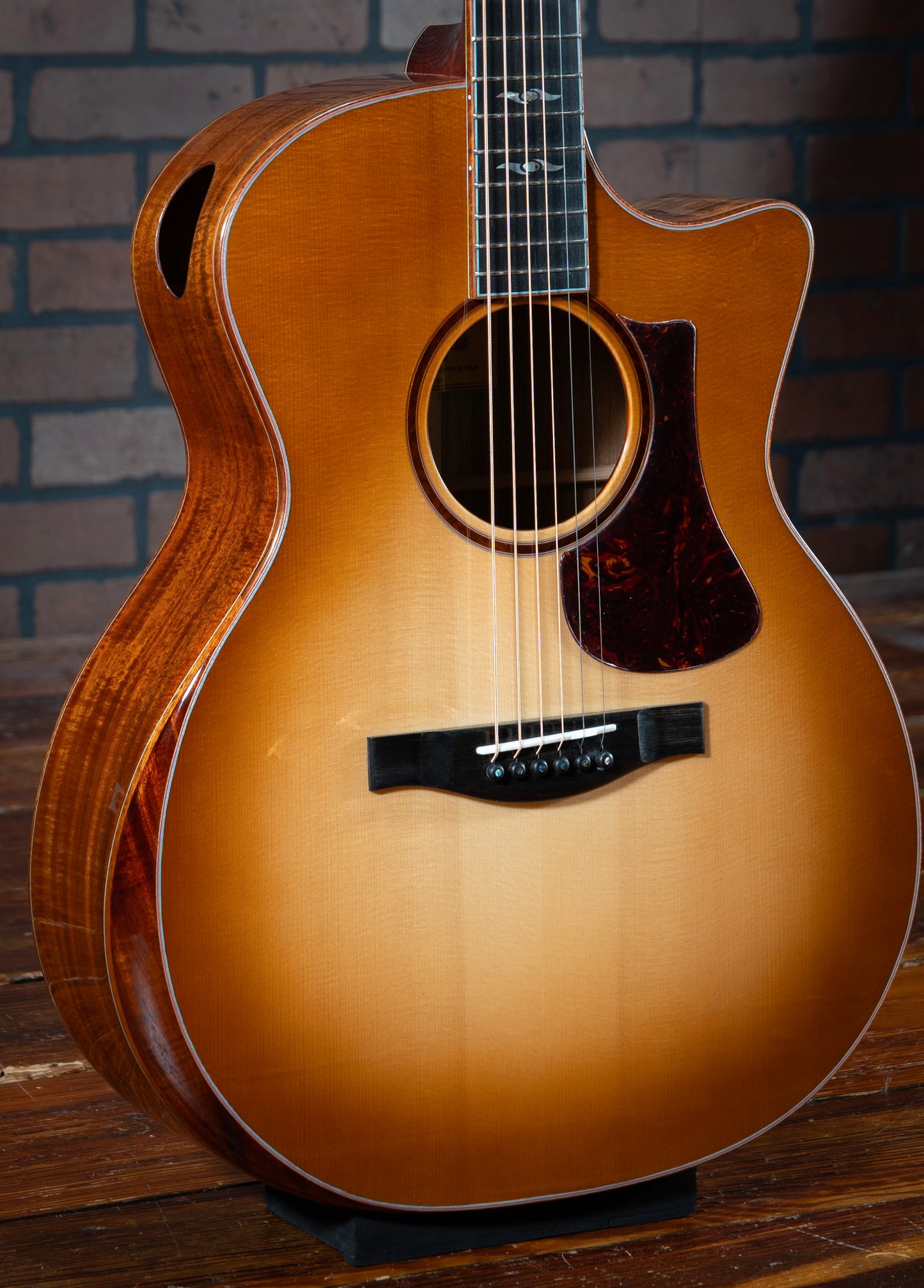 Eastman AC522ce-GB