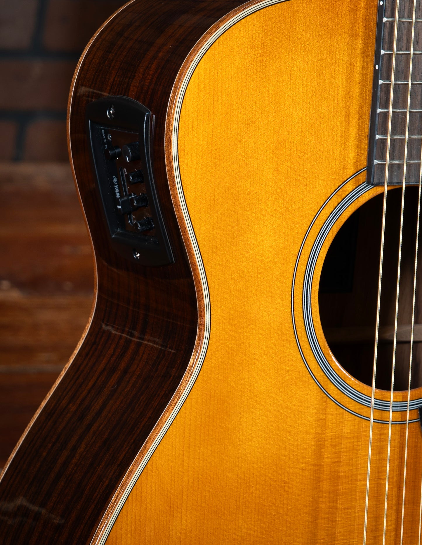 Yamaha AC1R acoustic electric guitar with scalloped bracing and SRT Piezo Pickup with onboard Preamp