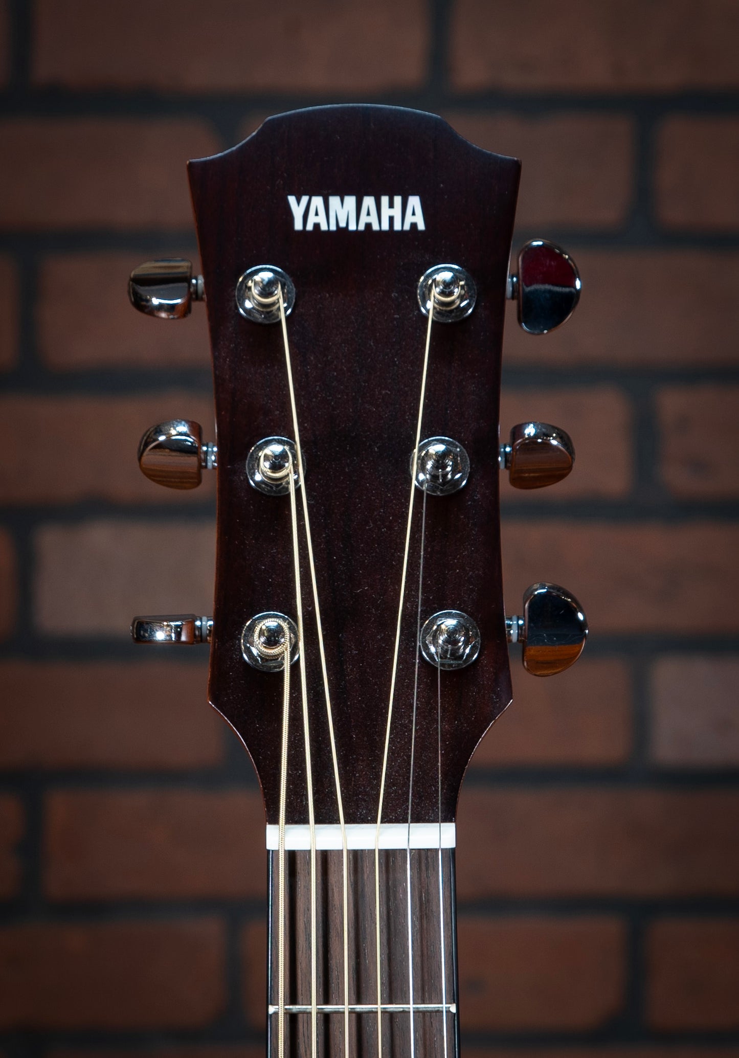 Yamaha AC1R acoustic electric guitar with die-cast tuners and rosewood fingerboard