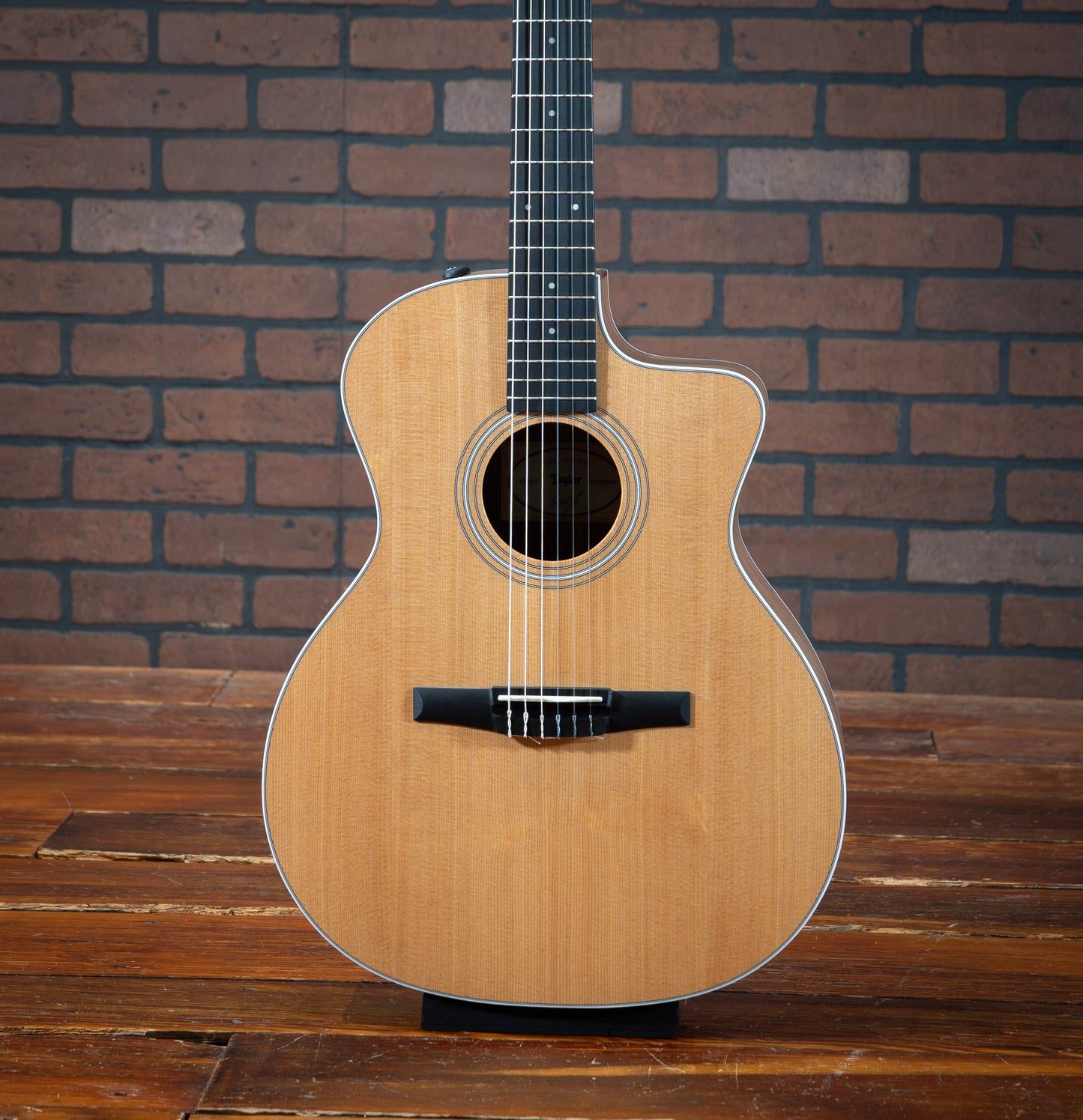 Taylor 214ce-N