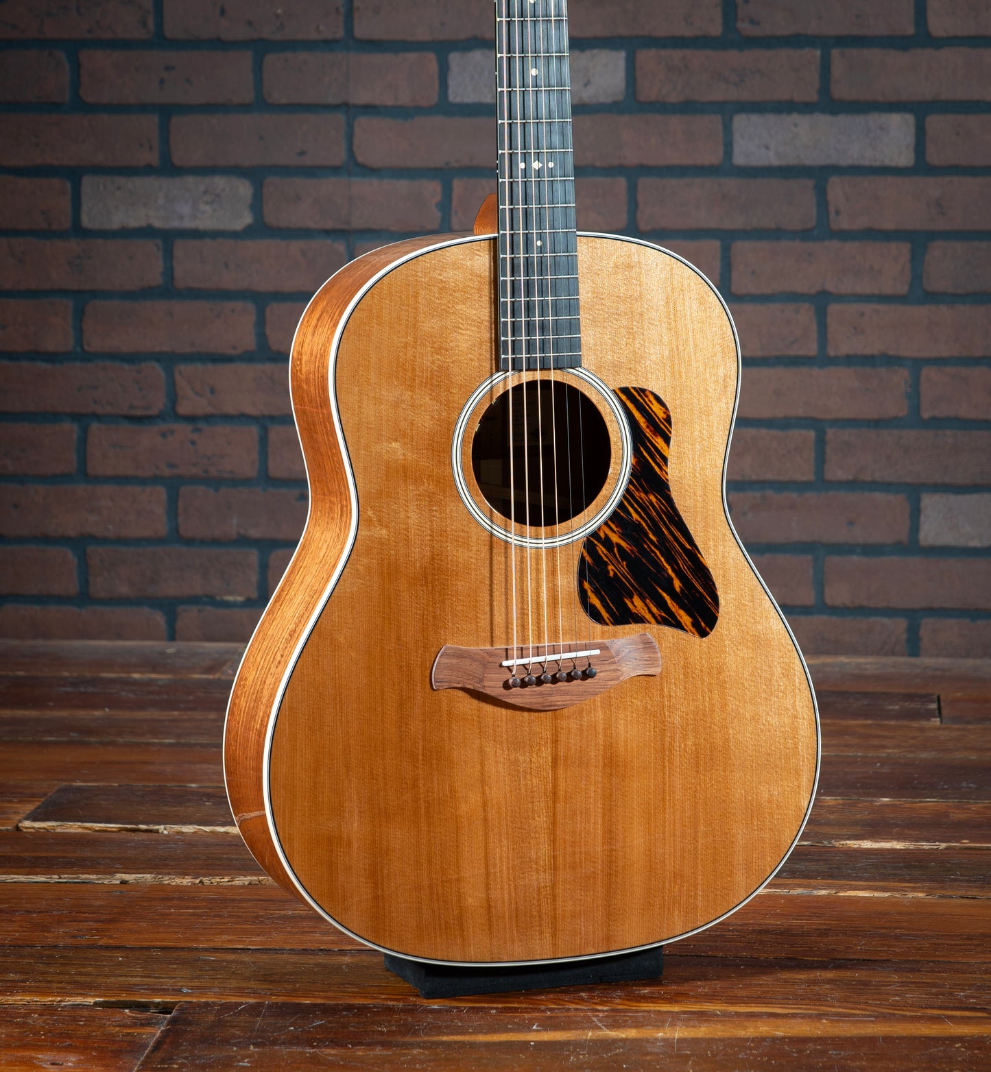 Taylor Gold Label 517e