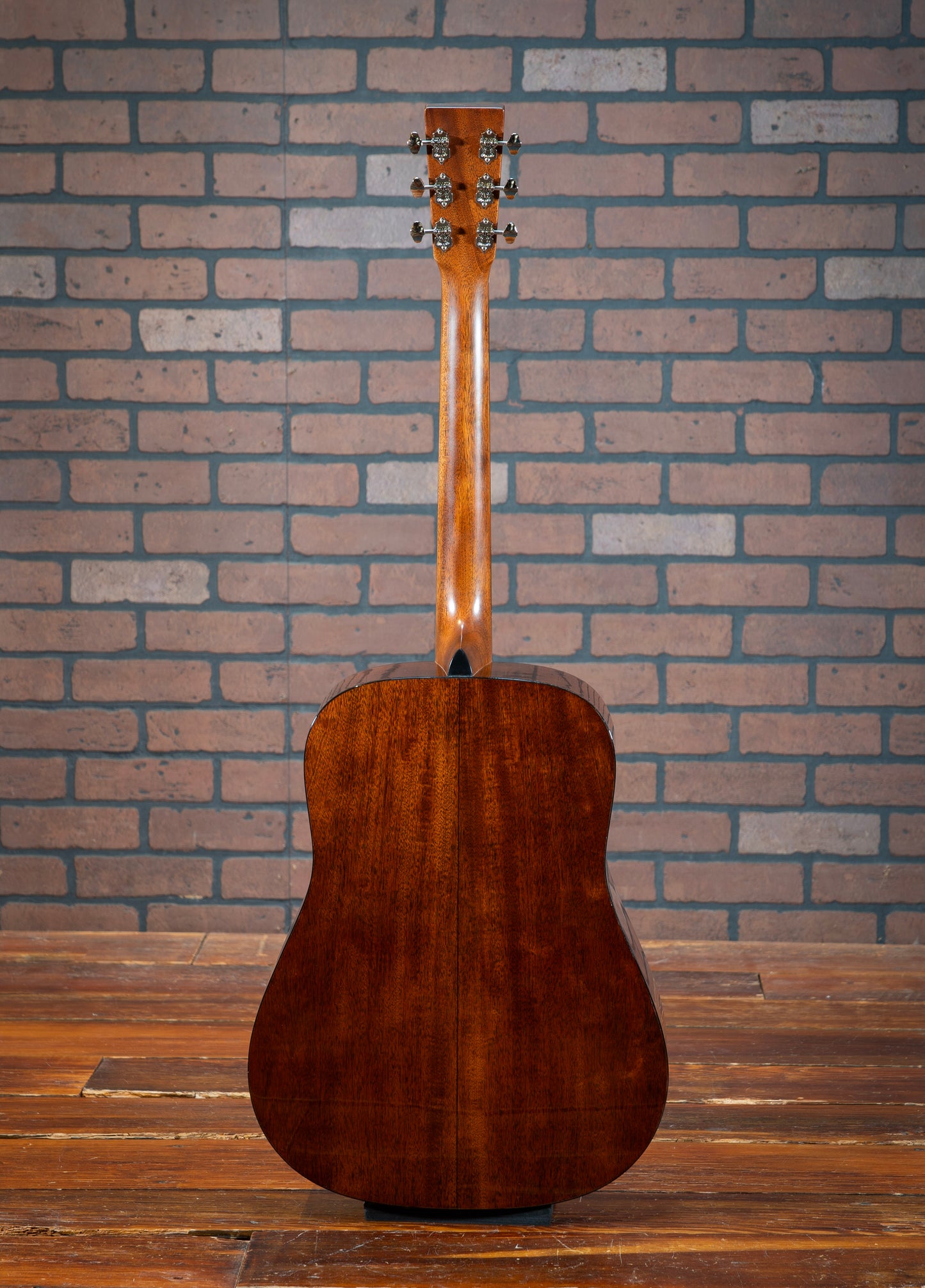Martin D18 (Sinker Mahogany/Adirondack Spruce) (2024)