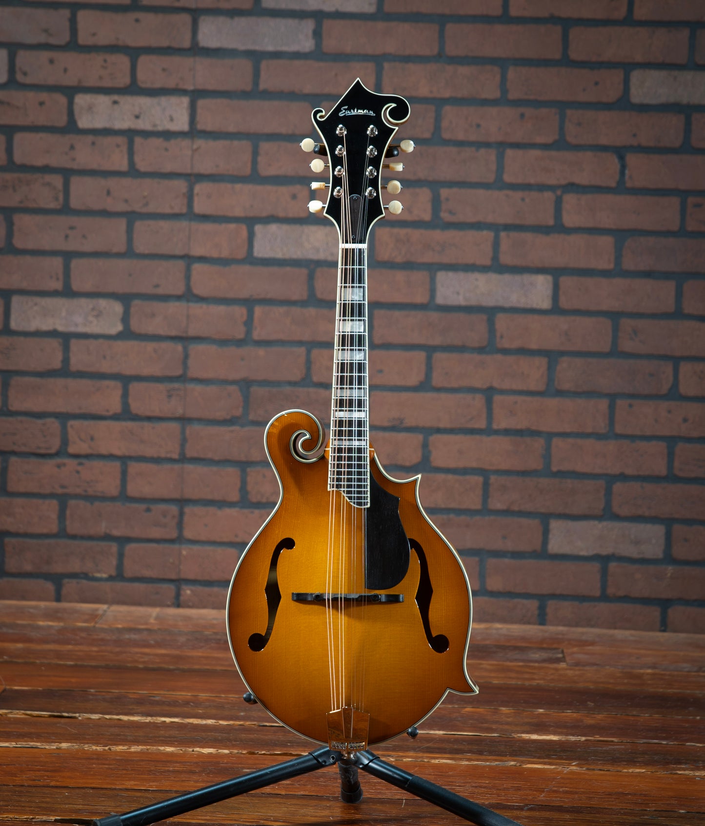 Eastman MD615-GB