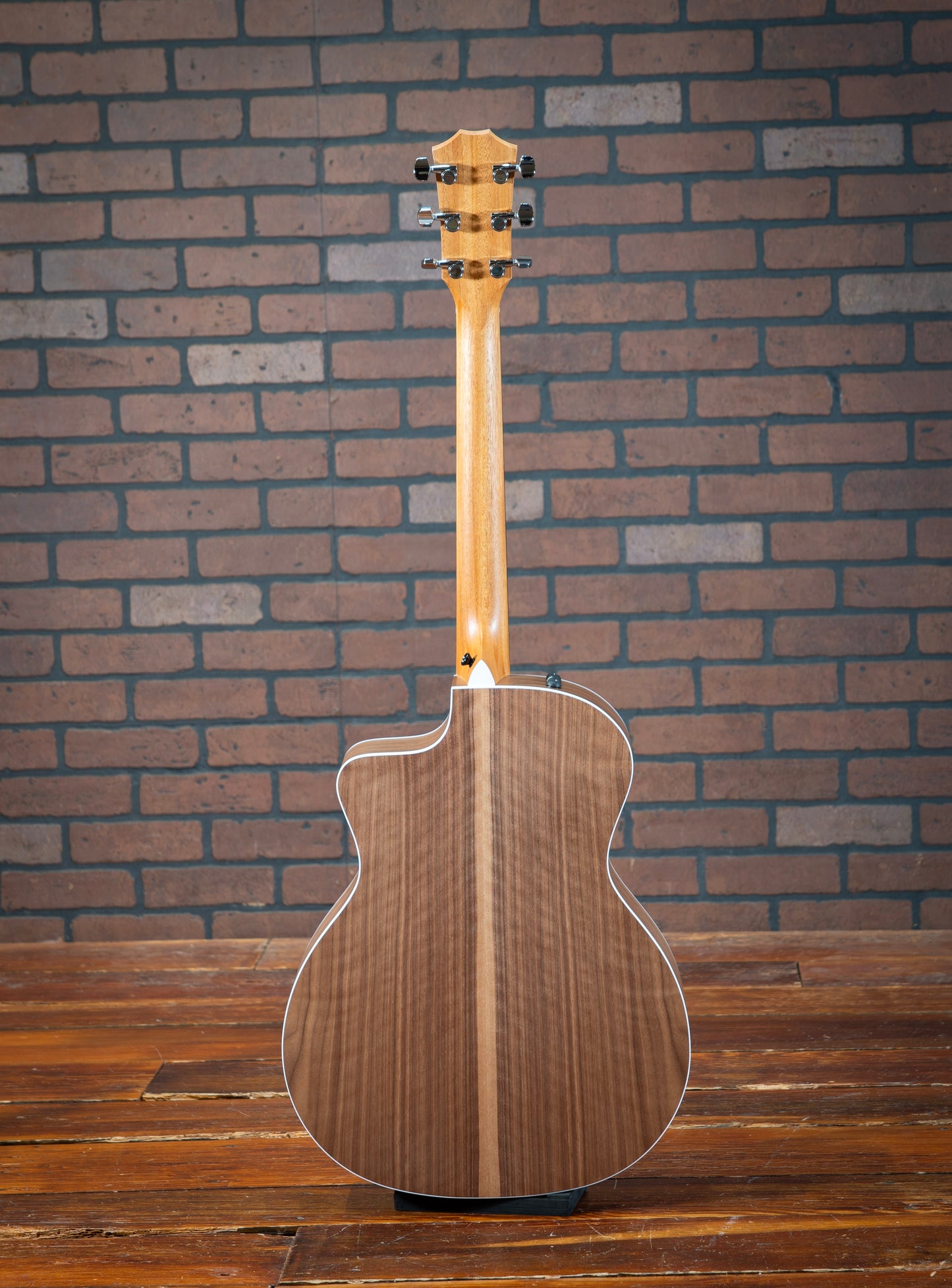 Taylor 214ce