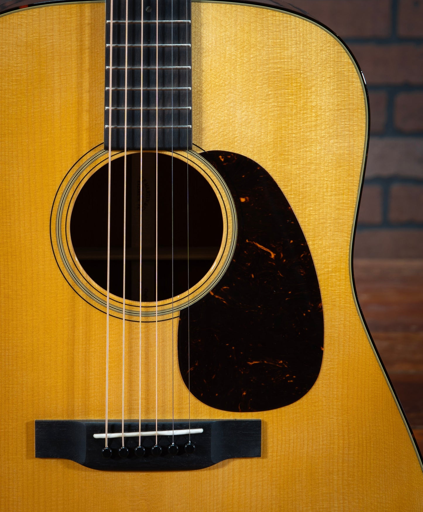 Martin D18 (Sinker Mahogany/Adirondack Spruce) (2024)