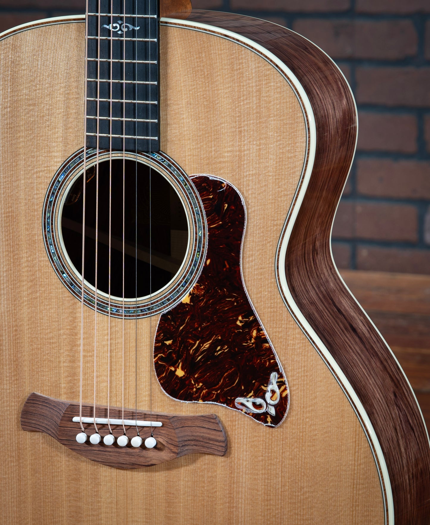 Taylor Gold Label 814e