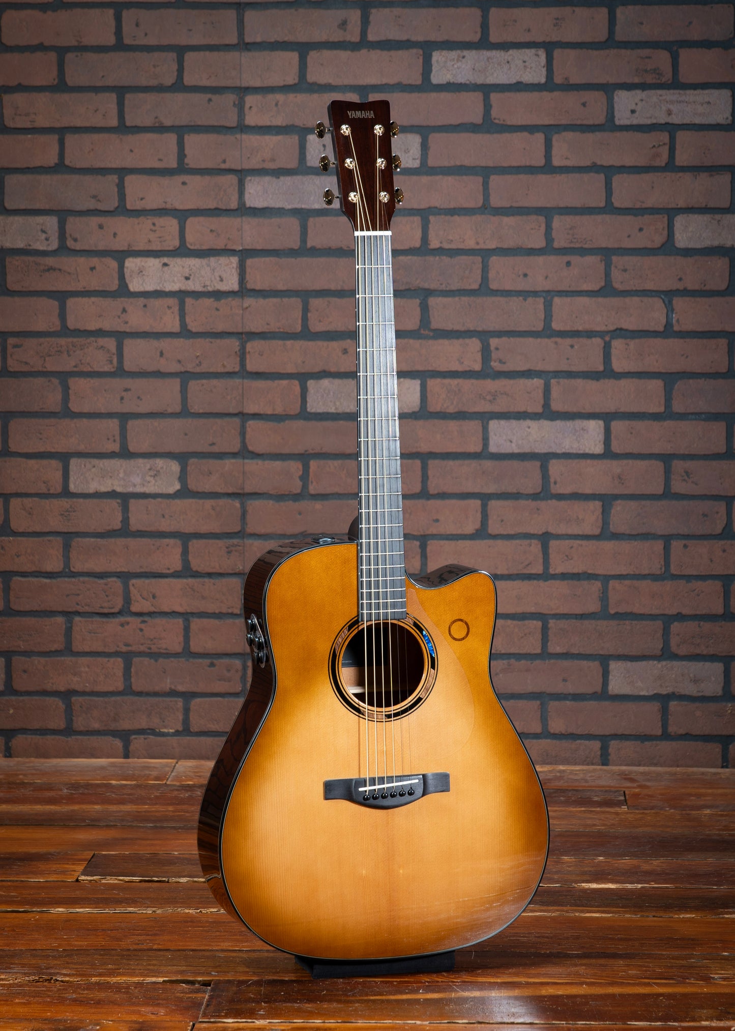Yamaha TAG3C Sandburst Transacoustic Guitar