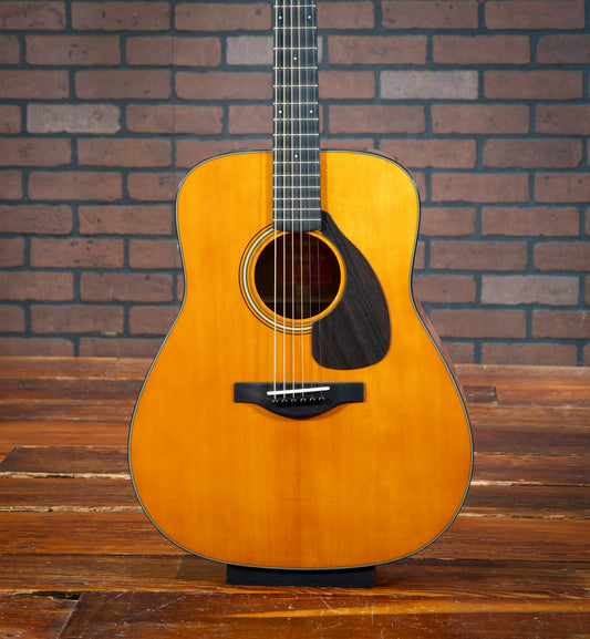 Yamaha FGX5