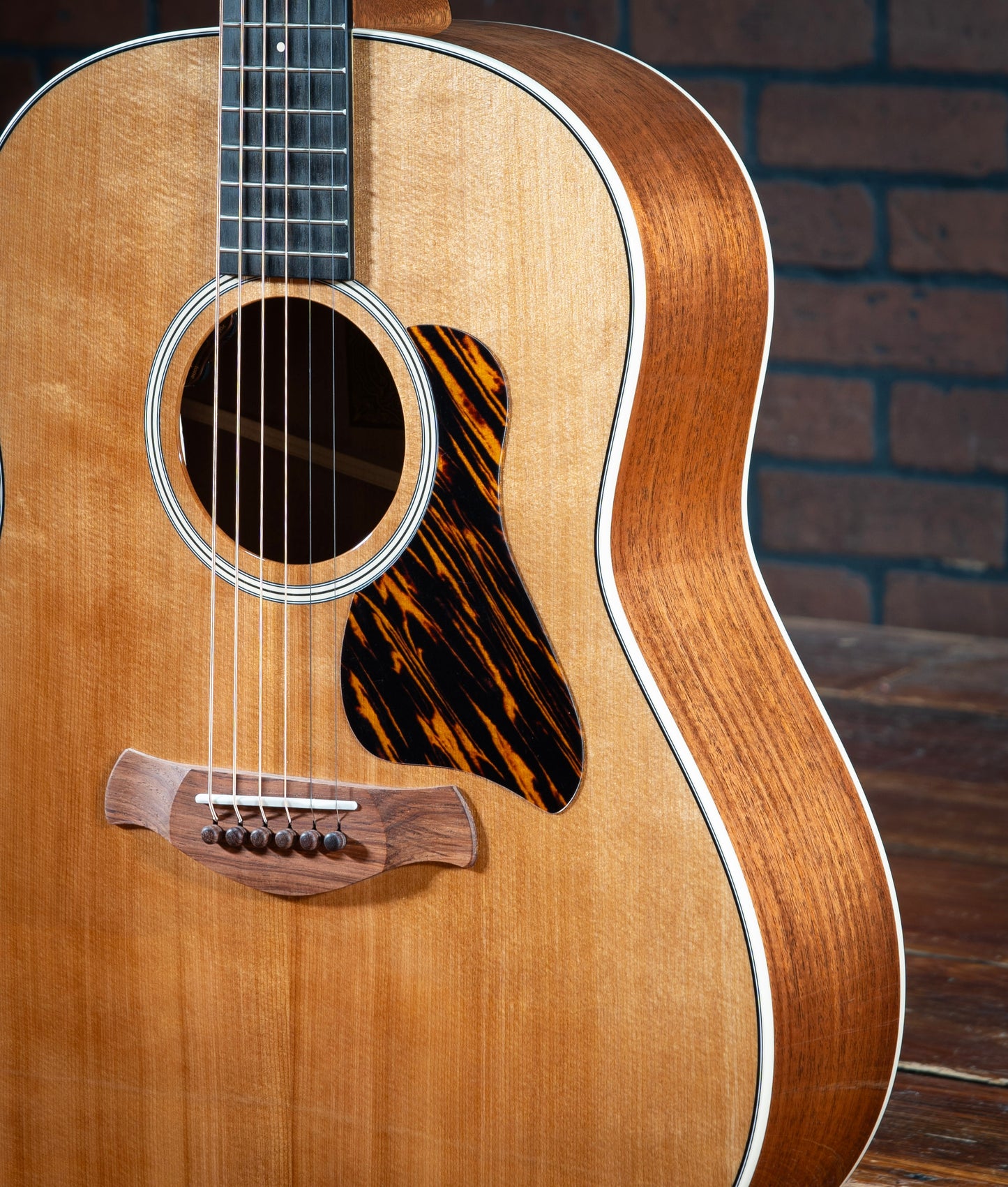 Taylor Gold Label 517e