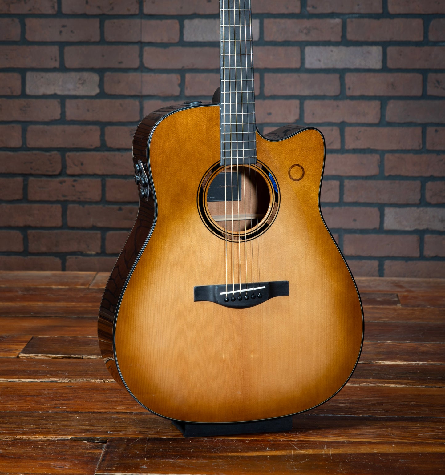 Yamaha TAG3C Sandburst Transacoustic Guitar