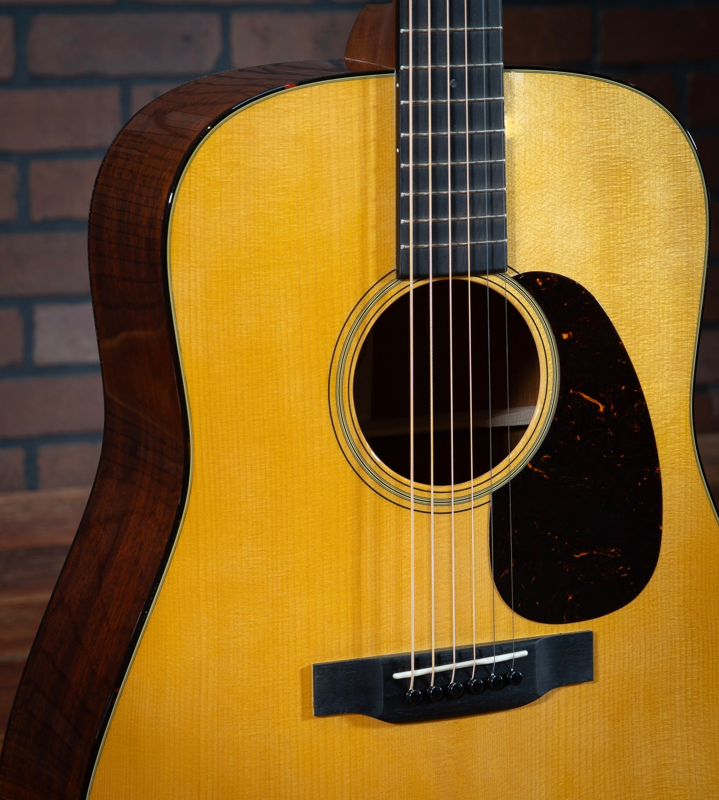 Martin D18 (Sinker Mahogany/Adirondack Spruce) (2024)