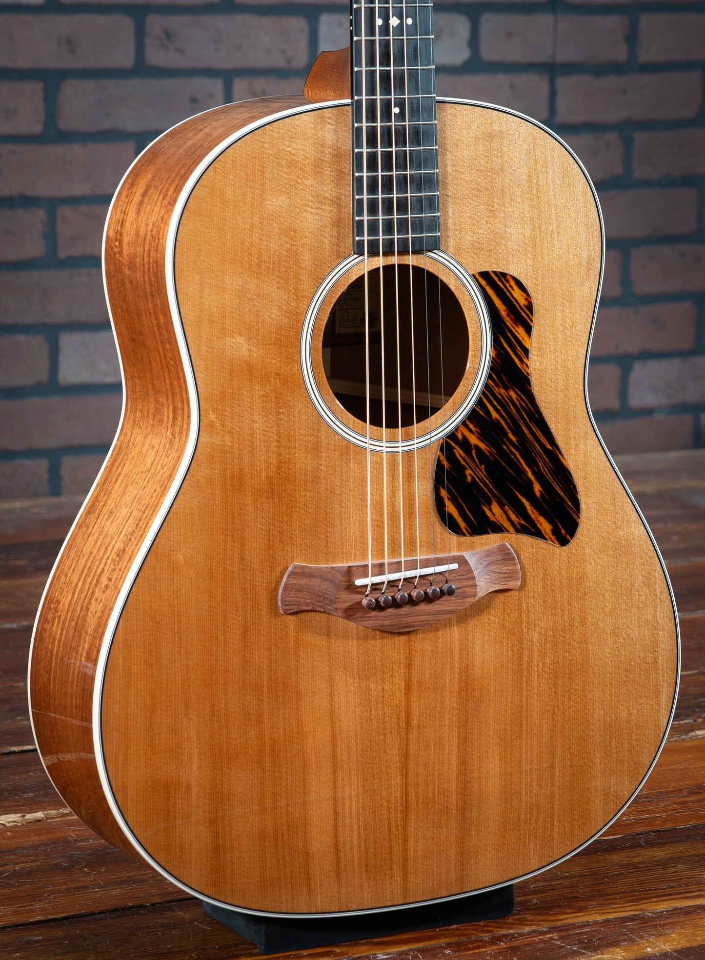 Taylor Gold Label 517e