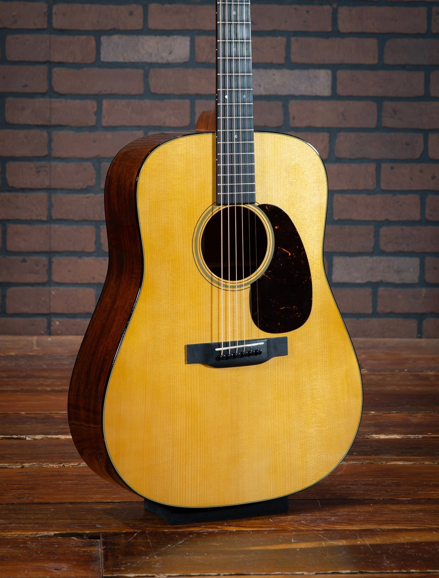 Martin D18 (Sinker Mahogany/Adirondack Spruce) (2024)